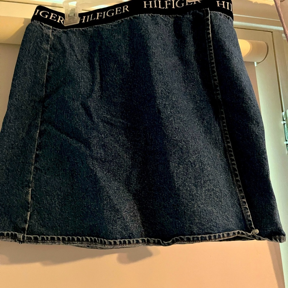 Tommy Hilfiger skirt